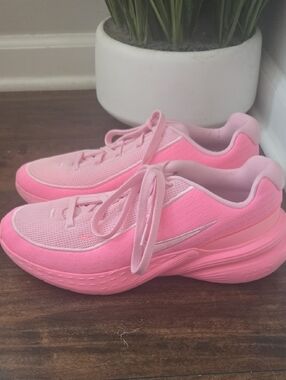 Nike Pink Women's Uplift SC Sneaker